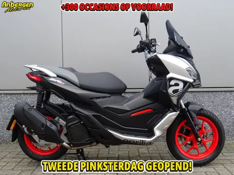 Aprilia SR GT 200