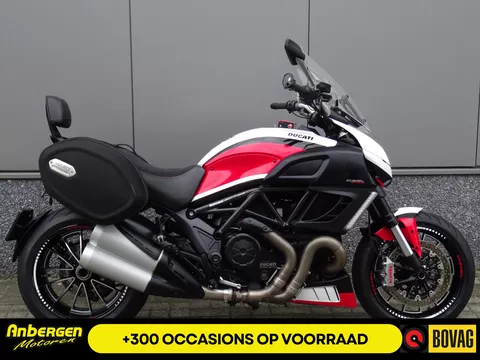 Ducati Diavel STRADA